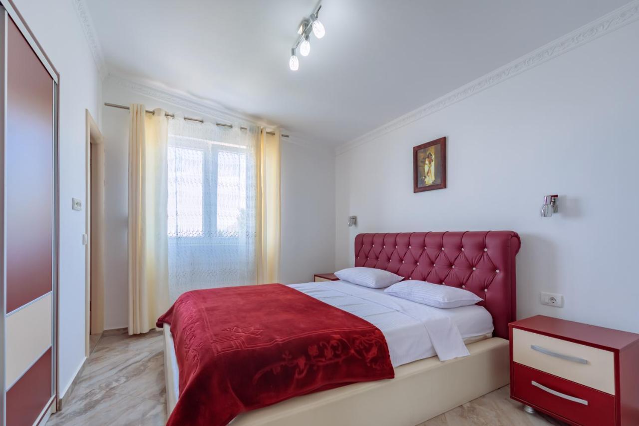 Ani Apartmani Dobra Voda Buitenkant foto