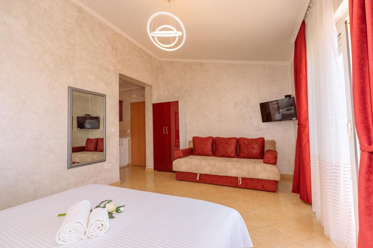 Ani Apartmani Dobra Voda Buitenkant foto