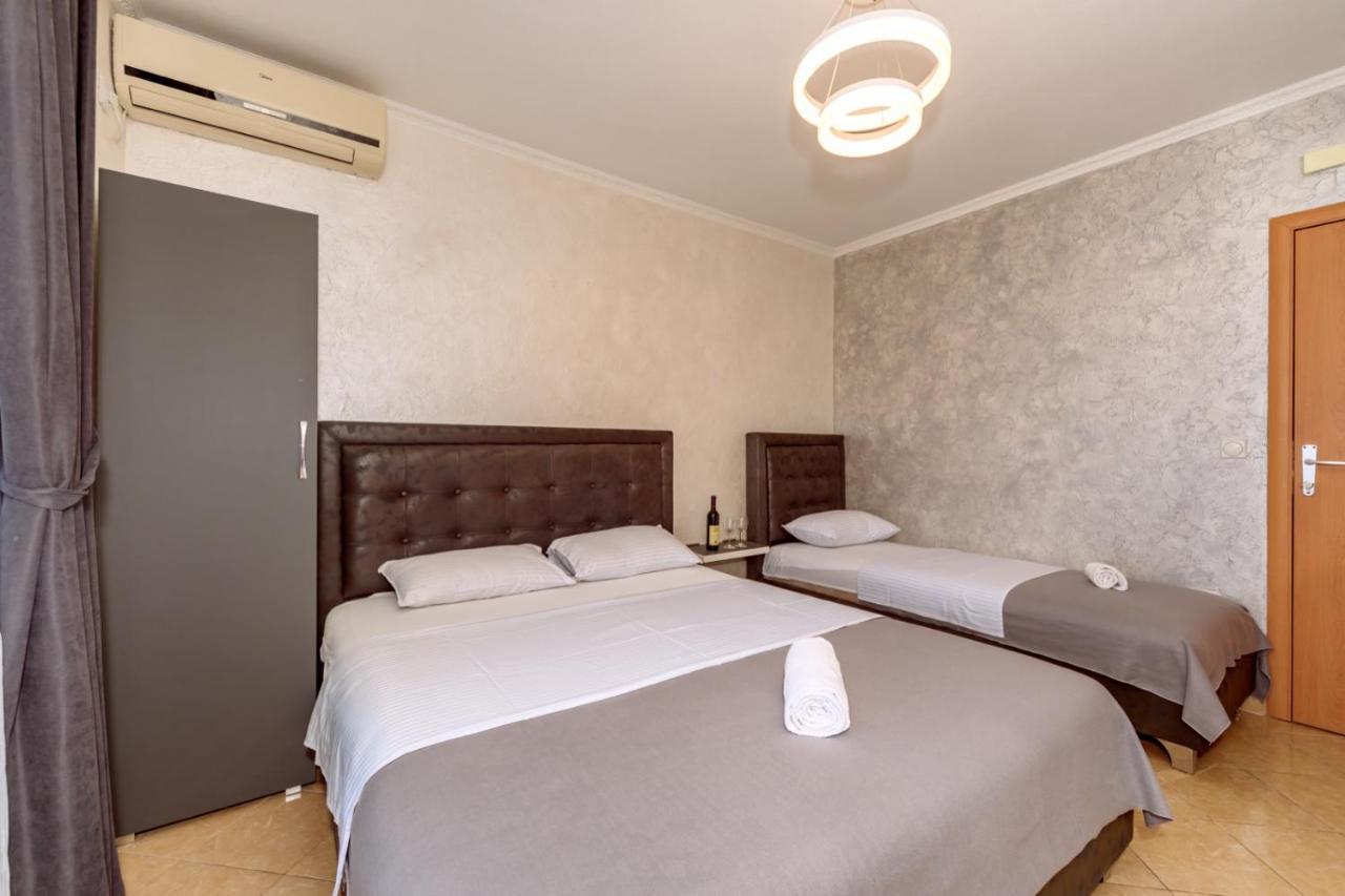 Ani Apartmani Dobra Voda Buitenkant foto