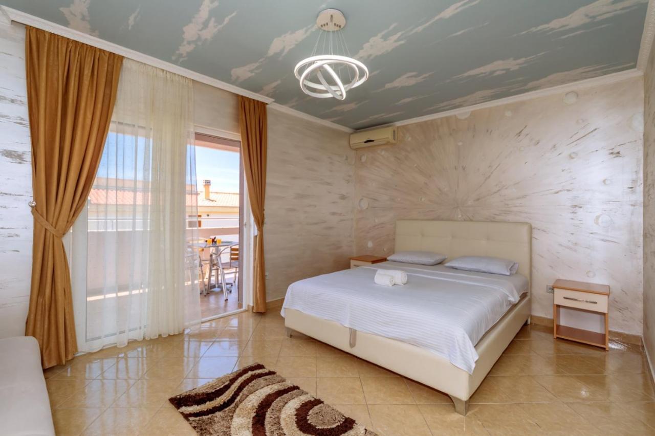 Ani Apartmani Dobra Voda Buitenkant foto